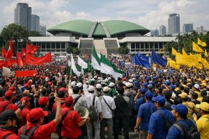 simak jadwal lengkap dan tuntutan utama dari 4 kelompok massa yang akan menggelar demo besar pada 27 agustus di dpr. dapatkan informasi terupdate hanya di afu.id.