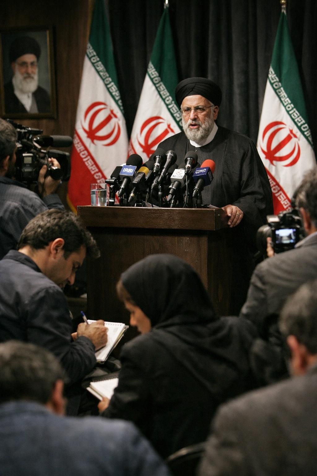 mojtaba khamenei menegaskan bahwa iran siap memberikan pembalasan yang tak terlupakan kepada amerika serikat sebagai respon terhadap tindakan terbaru.